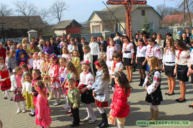 "Дівчата! Дівчата! ..."