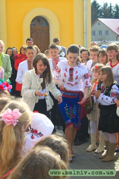 Дівчата також брали участь у конкурсі